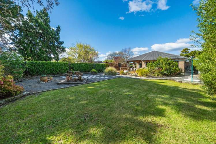 8 Benzie Avenue Wallaceville_19