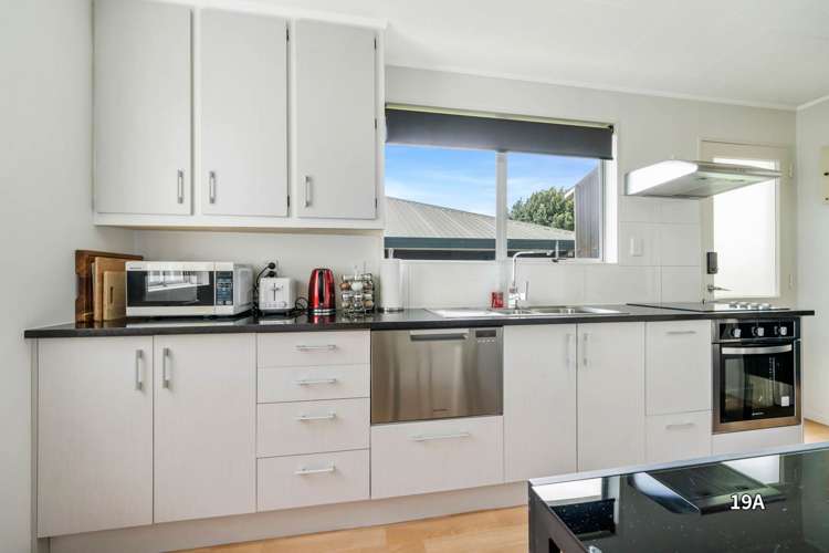 19 Oak Street Royal Oak_8