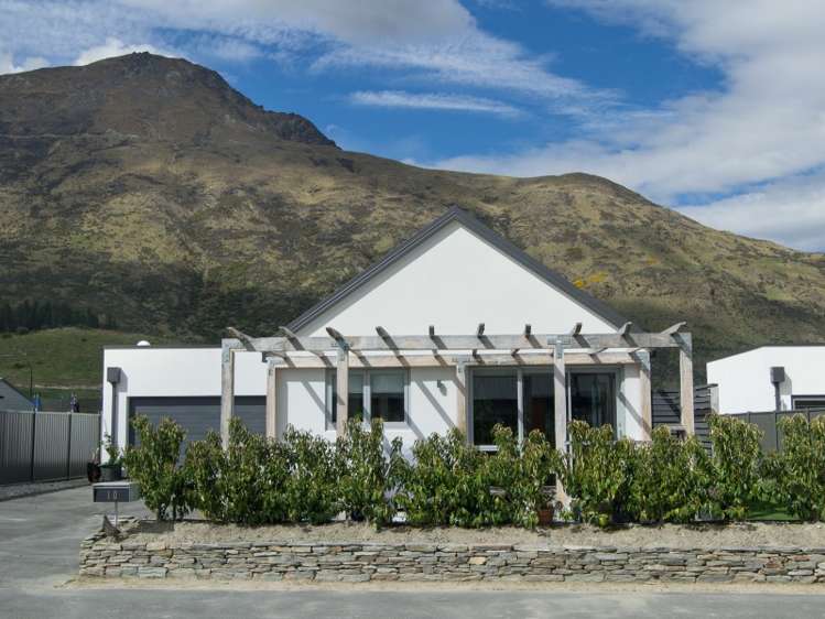 10 Jones Avenue Lower Shotover_15