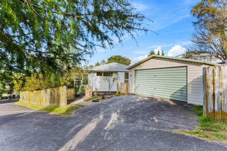 227 Glengarry Road_0