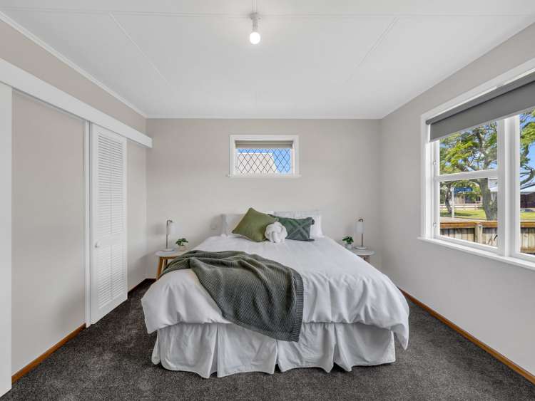 54 Devon Road Springvale_11