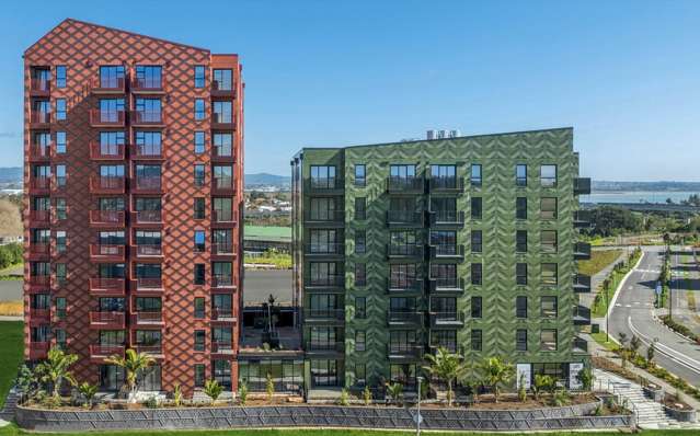 Space. Sun. Pet-friendly. Pt Chevness.