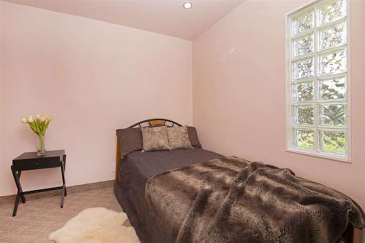 8 Woodview Rise Botany Downs_16