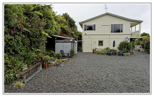 6 Stuart Street Lake Kaniere_2