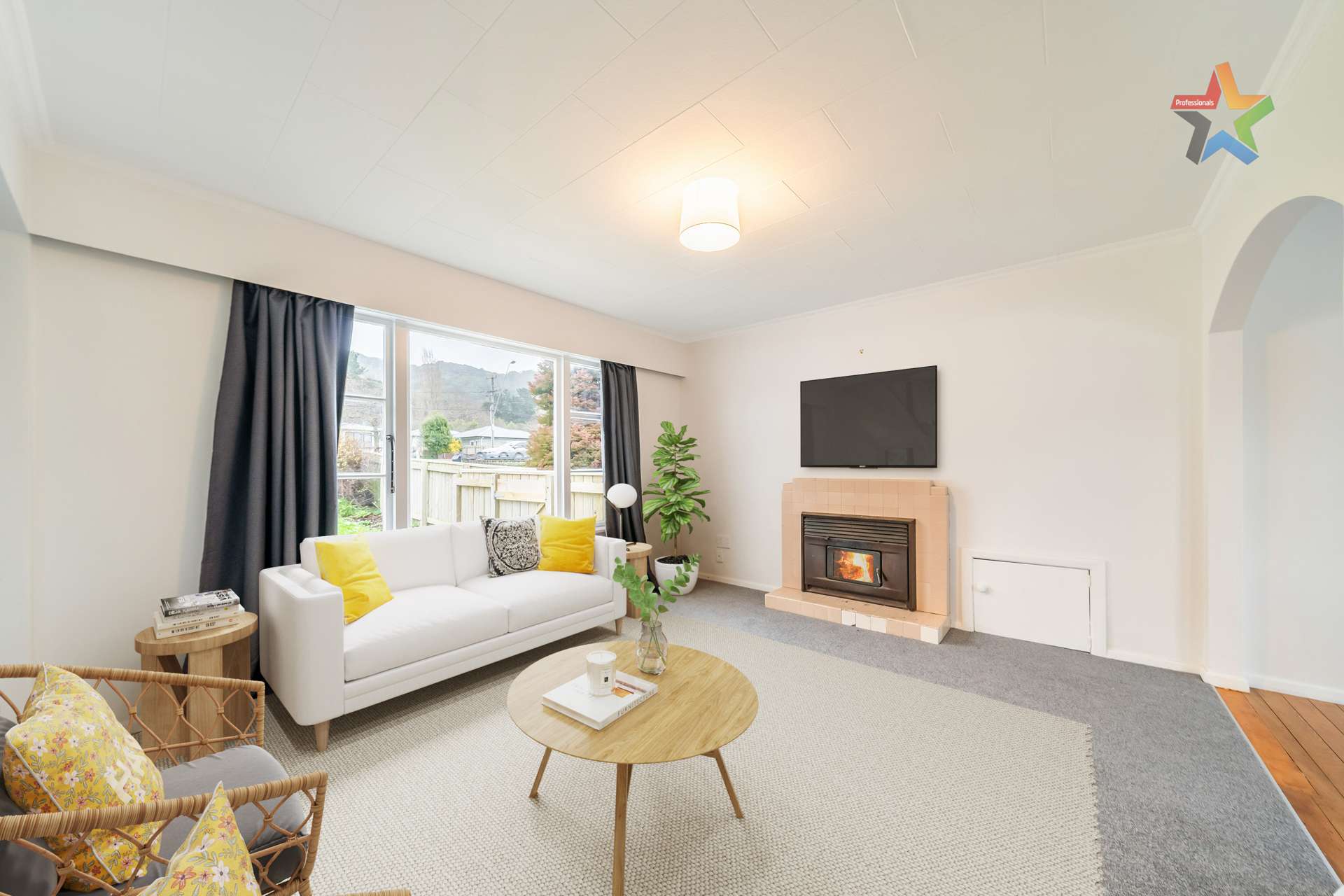 1/106 Wainuiomata Road Wainuiomata_0