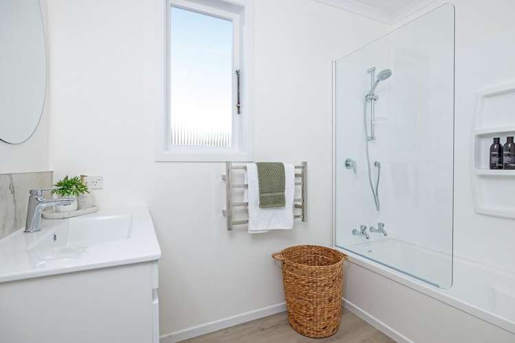100 Brandon Street Featherston_12