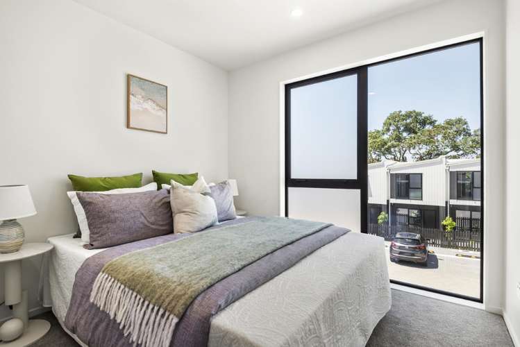 16-18 Handley Avenue Narrow Neck_14