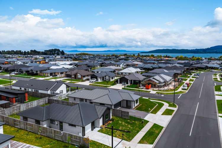 42 Maunganamu Drive 11213_17