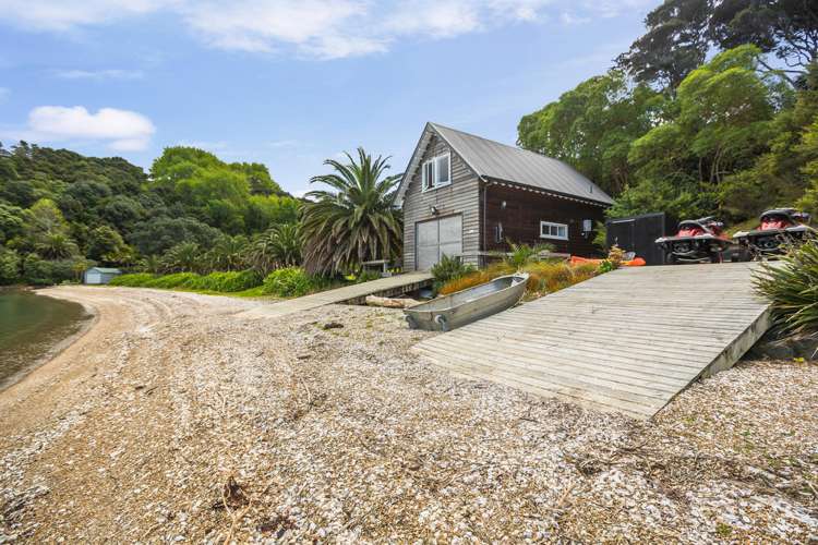 118 Cowes Bay Road Waiheke Island_15