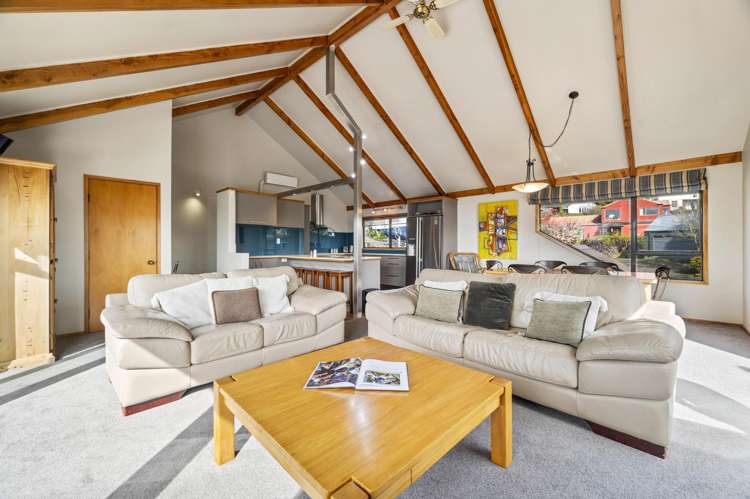 1/11 Krissell Place Acacia Bay_4