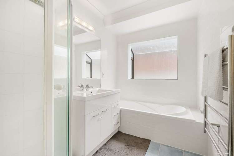 2 Harding Avenue Te Atatu South_7