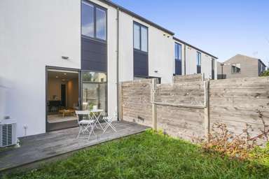 8/255 Kilmore Street_1