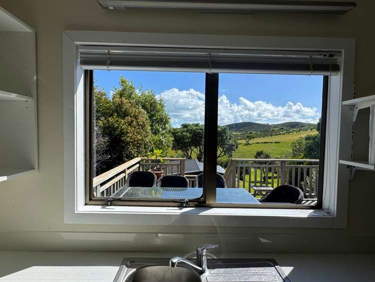 439 Sea View Road Onetangi_10