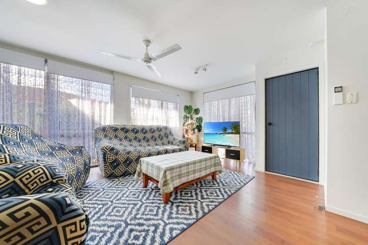 1b Bamboo Grove Kelston_5