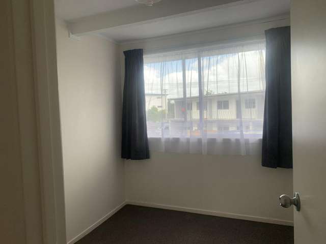 8/3 Tralee Place 1076_2