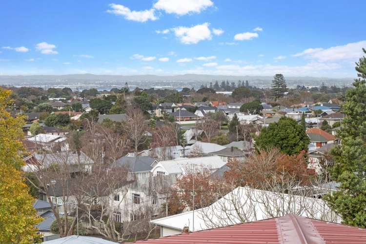 14 Coronation Road Epsom_19