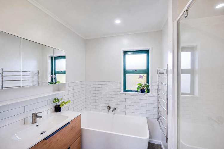 16 Surrey Street Taradale_14