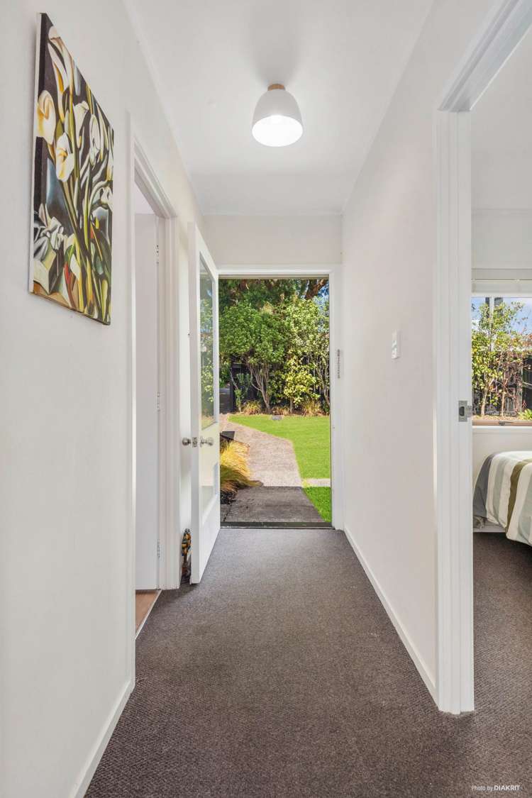 5a Dolbear Street Titirangi_11