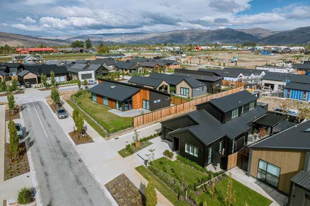 2 Magnum Drive Cromwell_1