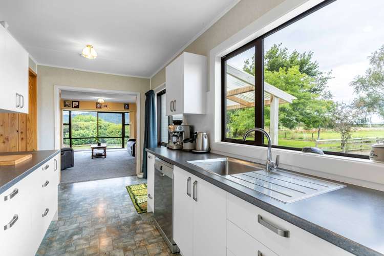 35 Crowe Road Winton Surrounds_3