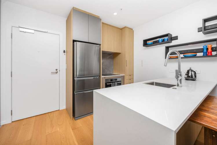 418/9 Madeira Lane Grafton_10