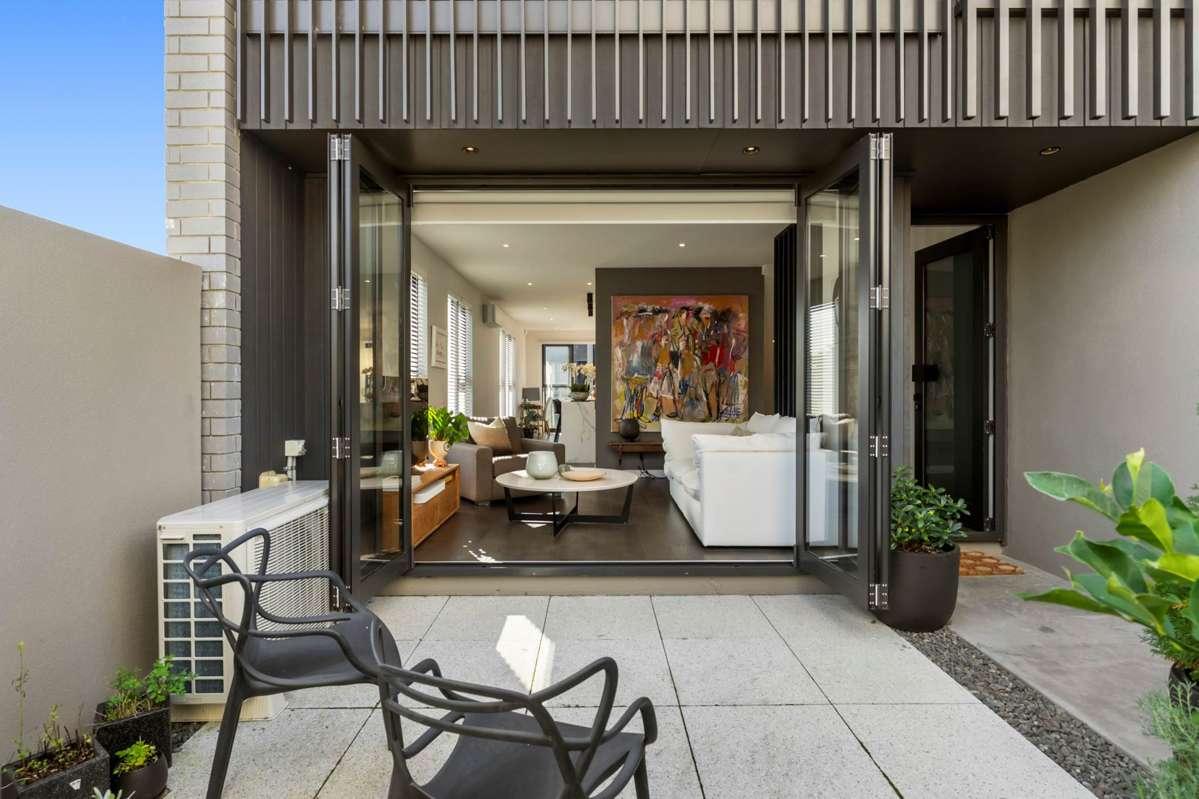 8/32 Dudley Road_2
