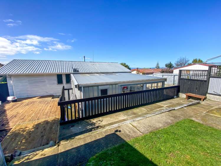 20 Heatherlea Heights Feilding_1