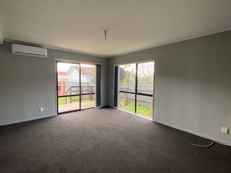 2/190 Te Irirangi Drive Flat Bush_3