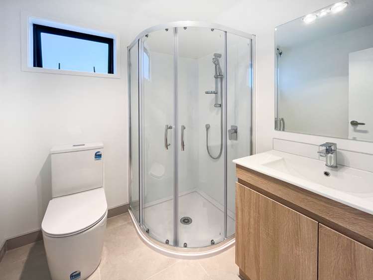 58 Rauemi Way 1802_8