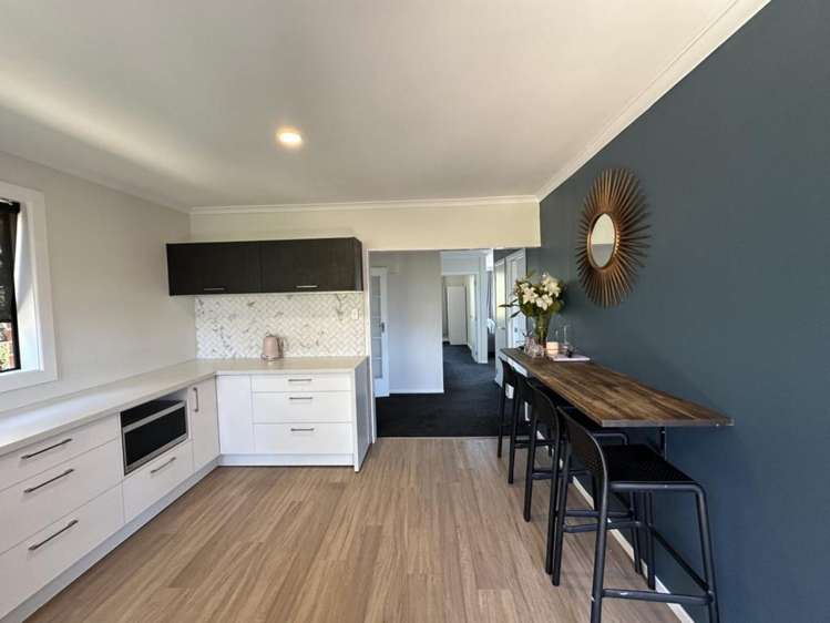 8 Thomson Street Green Island_2