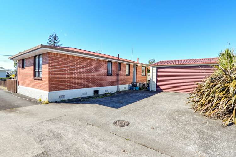 5 Richan Street Glenview_10