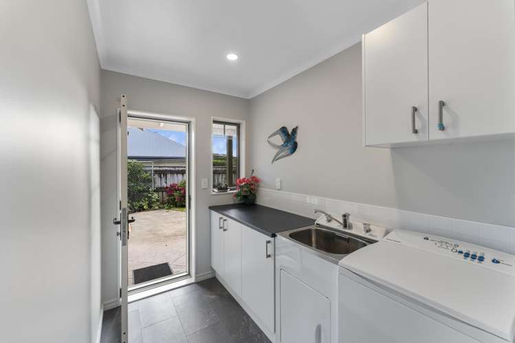 8 Heritage Crescent Richmond_14