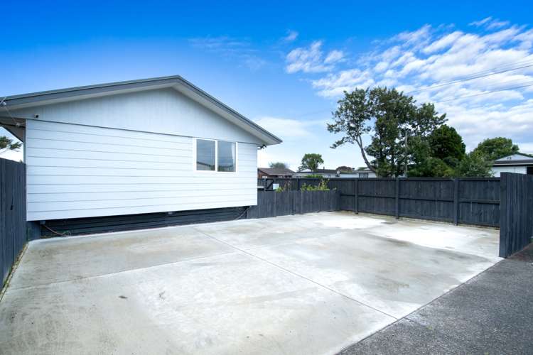 2/17 Glen Road Ranui_12