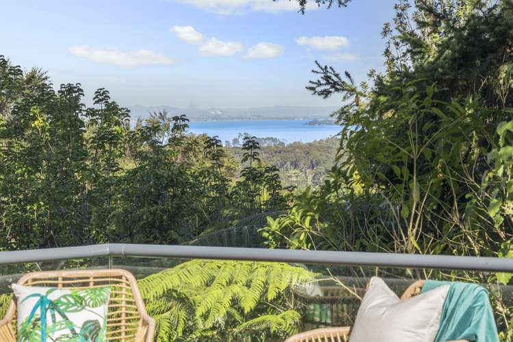 47 Waima Crescent Titirangi_1