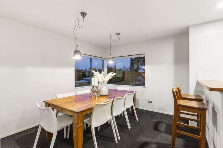 5 Baulcomb Parade Windsor Park_8