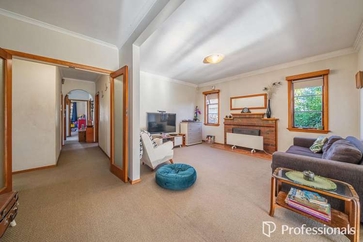 18 Burden Avenue Wainuiomata_23
