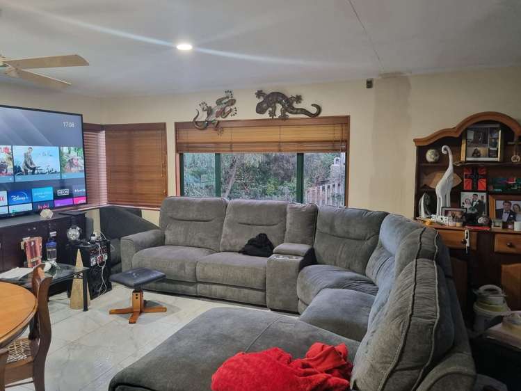 2/6 Wilkinson Way Browns Bay_7