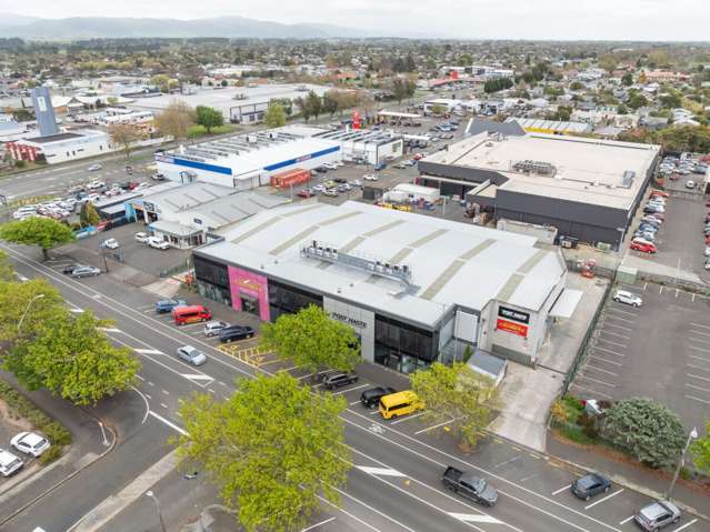 Large Scale Industrial With Profile & Access