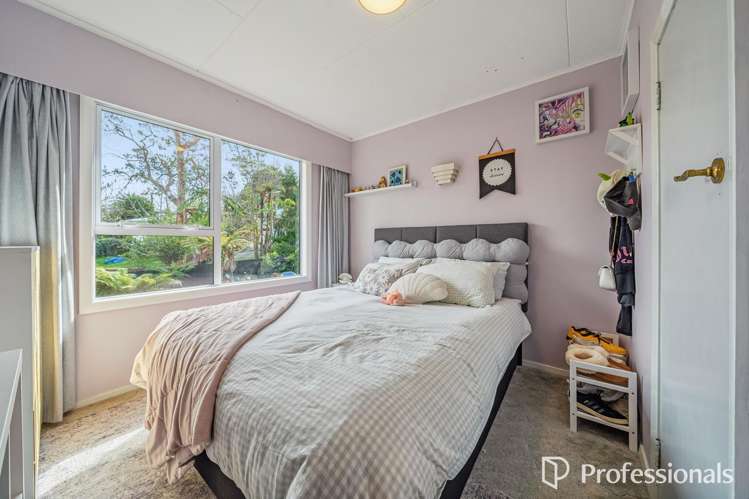 37 Petrie Street Wainuiomata_15