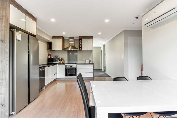 2/90 Carrington Avenue Silverdale_22