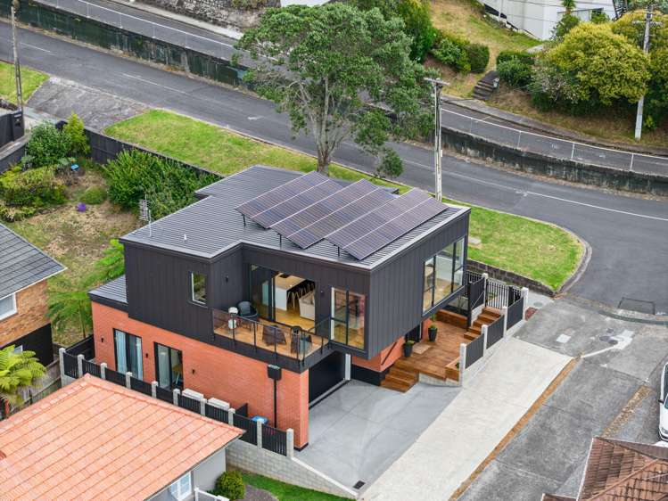 32 Seacliffe Road Hillsborough_17