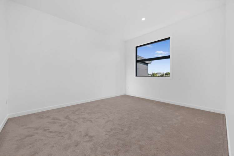 3/97 Cook Street Howick_17