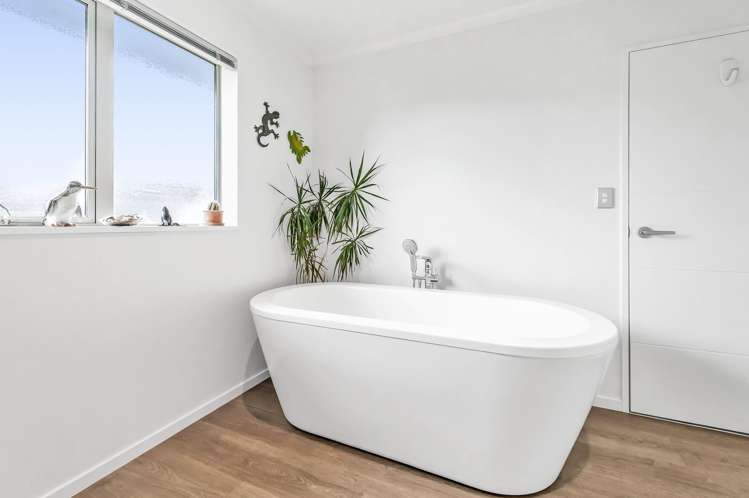 66 Preston Avenue West Melton_19