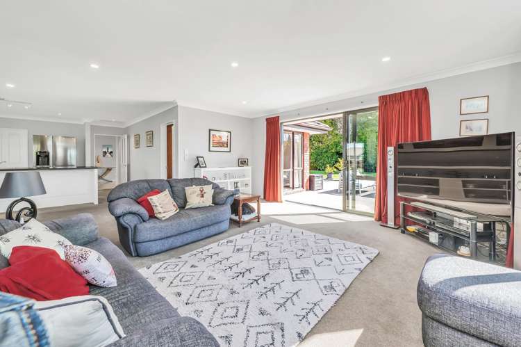 245 Southfield Drive Lincoln_9