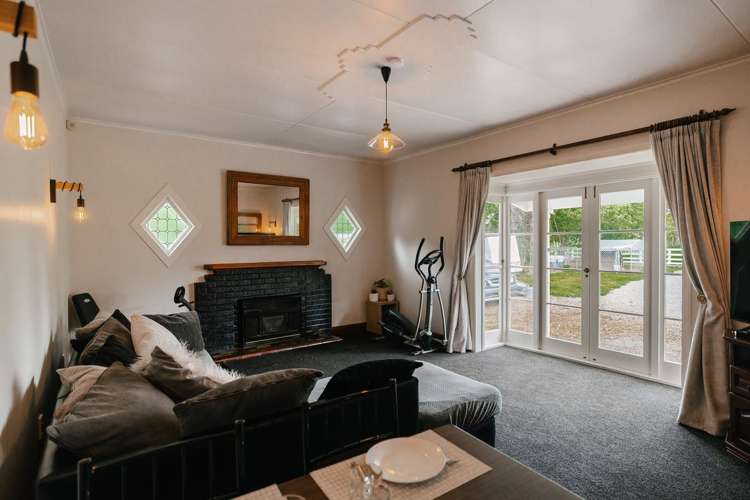 349 Finnis Road Colyton_4