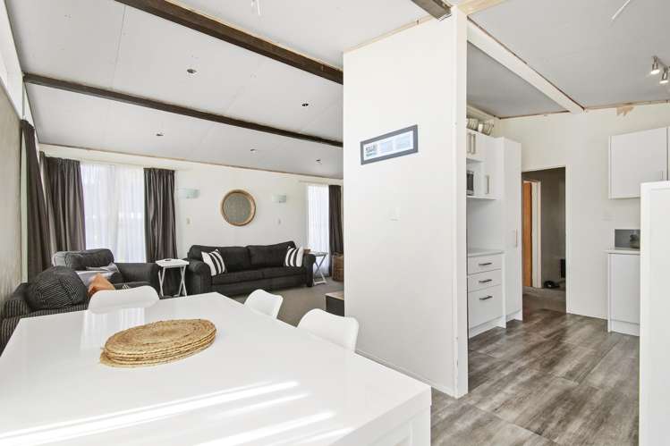 15 Kerepehi Grove Wainuiomata_4