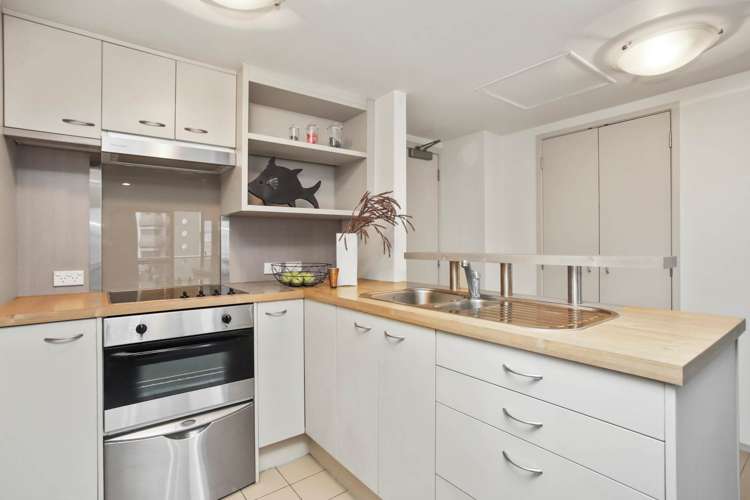 909/1 Hobson Street Auckland Central_8