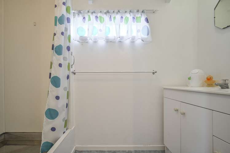 108 Harper Road Waimarama_24