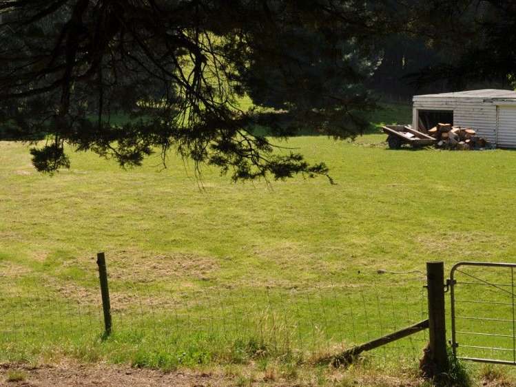 1230 Opaki Kaiparoro Road Mauriceville_13