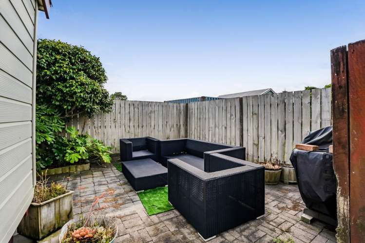 8 Pohutukawa Drive Opunake_25